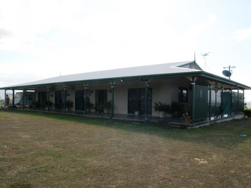 85 Bruce Highway, Bloomsbury QLD 4799