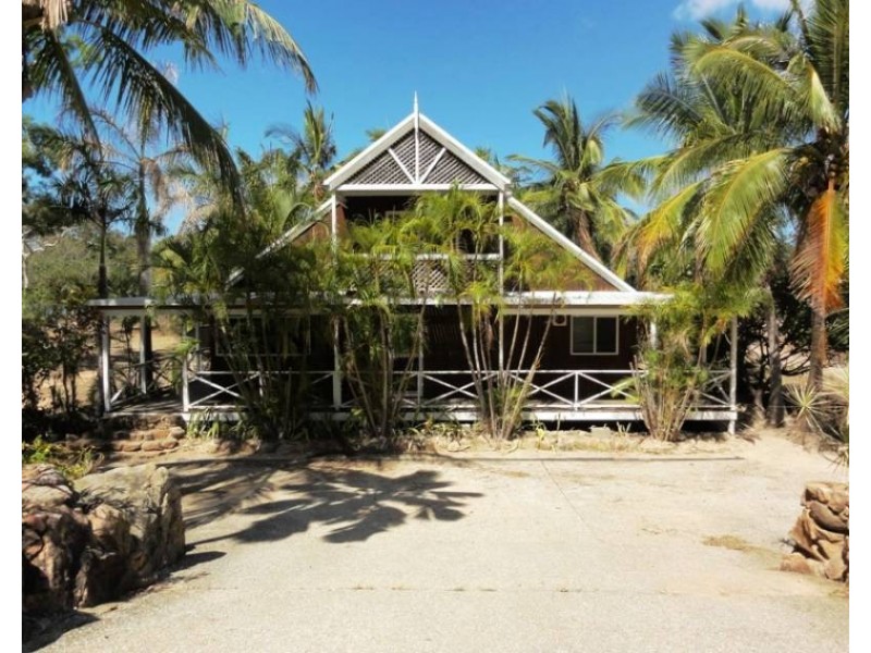 124 Gloucester Avenue, Hideaway Bay QLD 4800