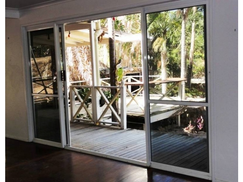 124 Gloucester Avenue, Hideaway Bay QLD 4800