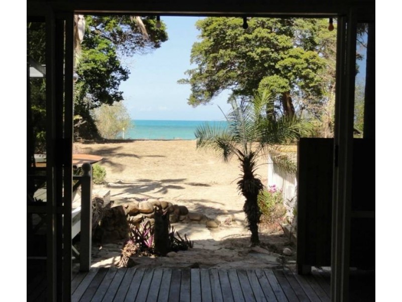 124 Gloucester Avenue, Hideaway Bay QLD 4800