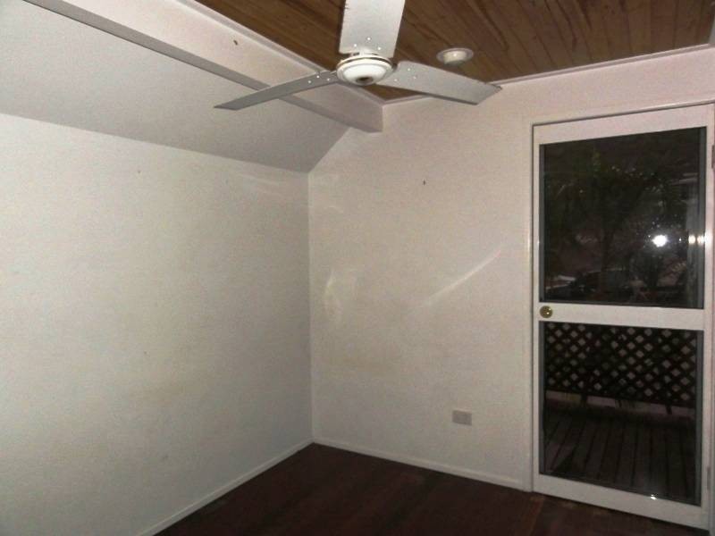 124 Gloucester Avenue, Hideaway Bay QLD 4800