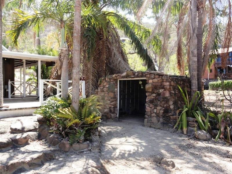 124 Gloucester Avenue, Hideaway Bay QLD 4800