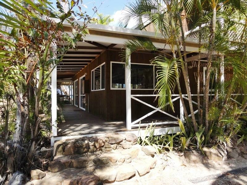 124 Gloucester Avenue, Hideaway Bay QLD 4800