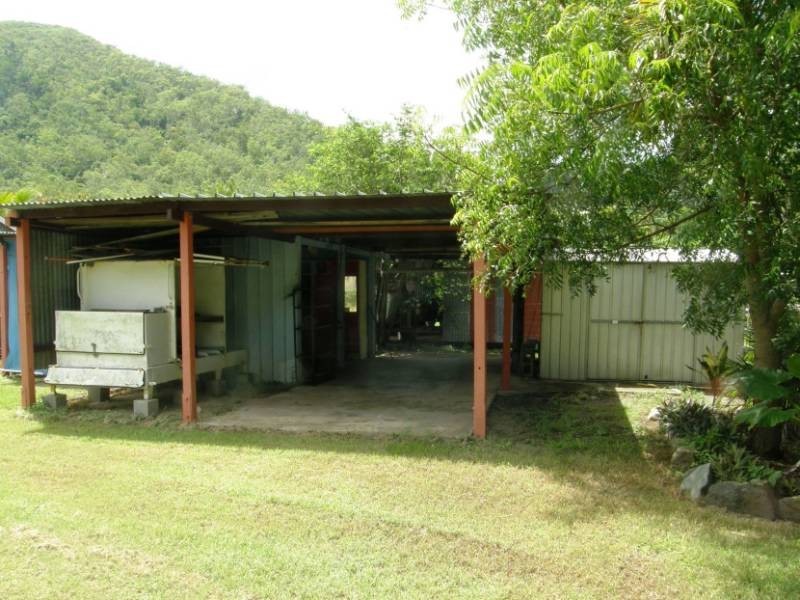 7 Sinclair Street, Dittmer QLD 4800