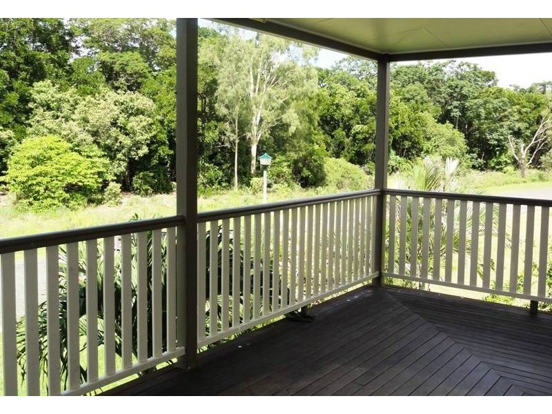 65 Trochus Street, Dingo Beach QLD 4800