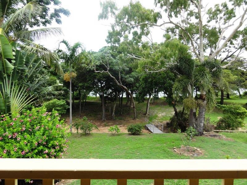110 Gloucester Avenue, Hideaway Bay QLD 4800