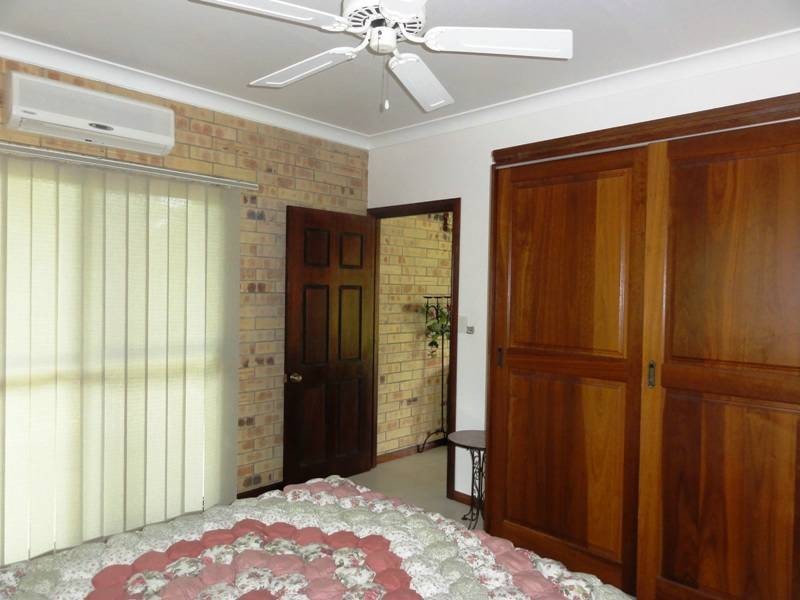 110 Gloucester Avenue, Hideaway Bay QLD 4800