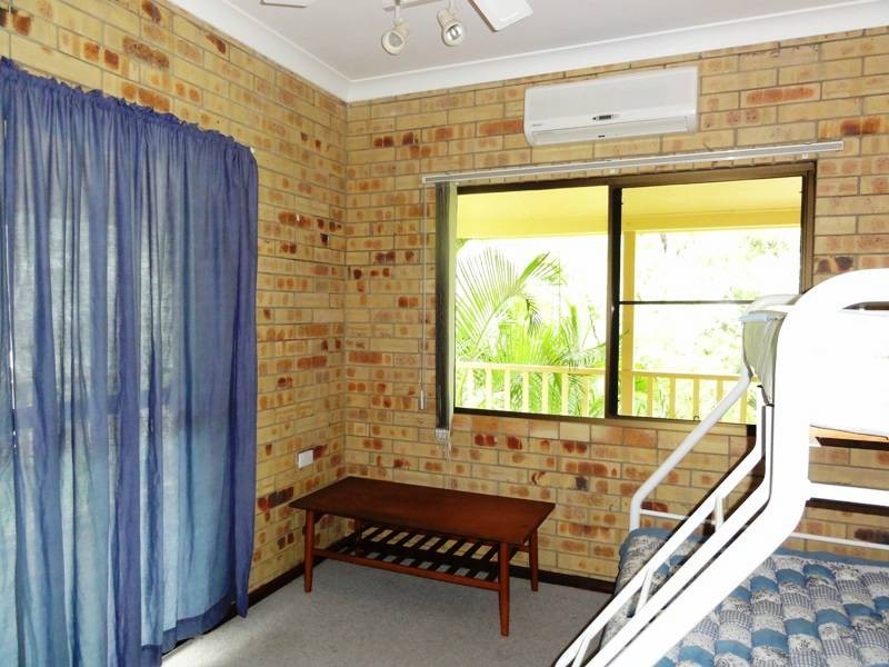 110 Gloucester Avenue, Hideaway Bay QLD 4800