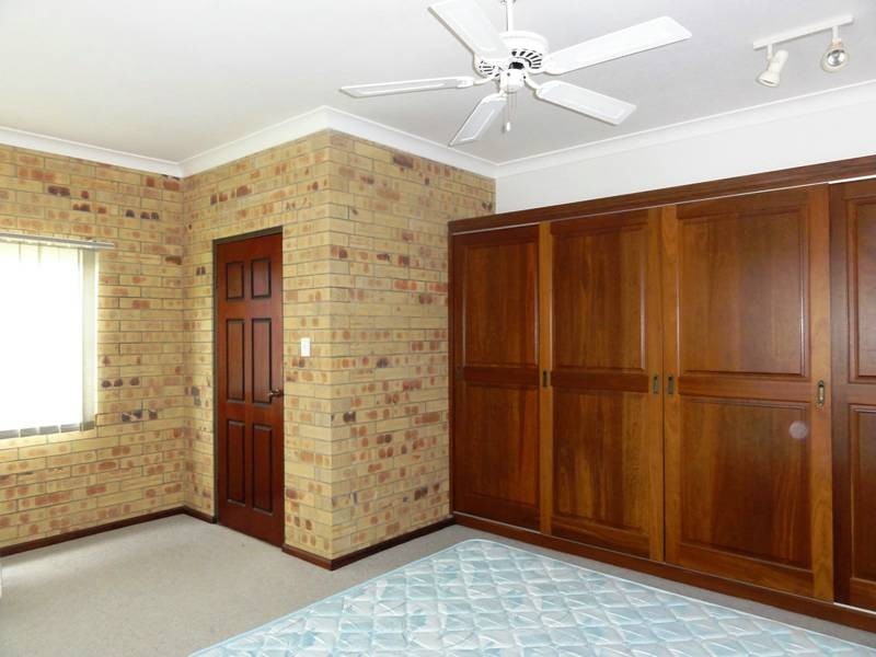 110 Gloucester Avenue, Hideaway Bay QLD 4800