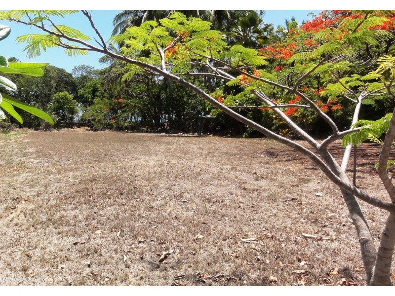 56 Gloucester Av., Hideaway Bay QLD 4800