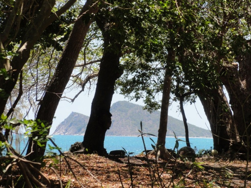 56 Gloucester Av., Hideaway Bay QLD 4800