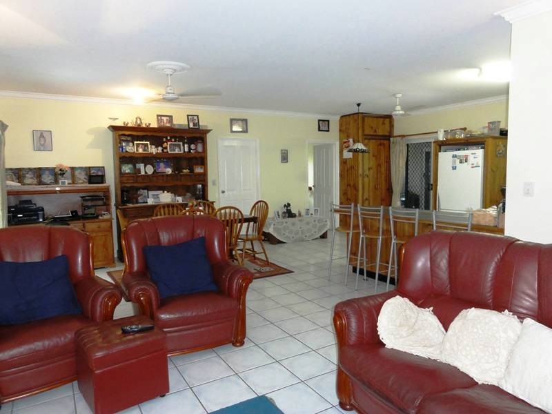 126 Hydeaway Bay Drive, Hideaway Bay QLD 4800