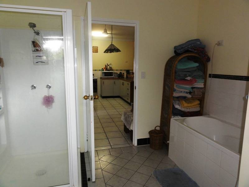 126 Hydeaway Bay Drive, Hideaway Bay QLD 4800