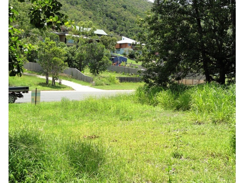 70 Gloucester Avenue, Hideaway Bay QLD 4800