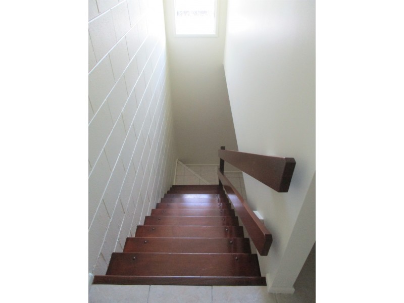 2 / 13 Davy Avenue, Proserpine QLD 4800