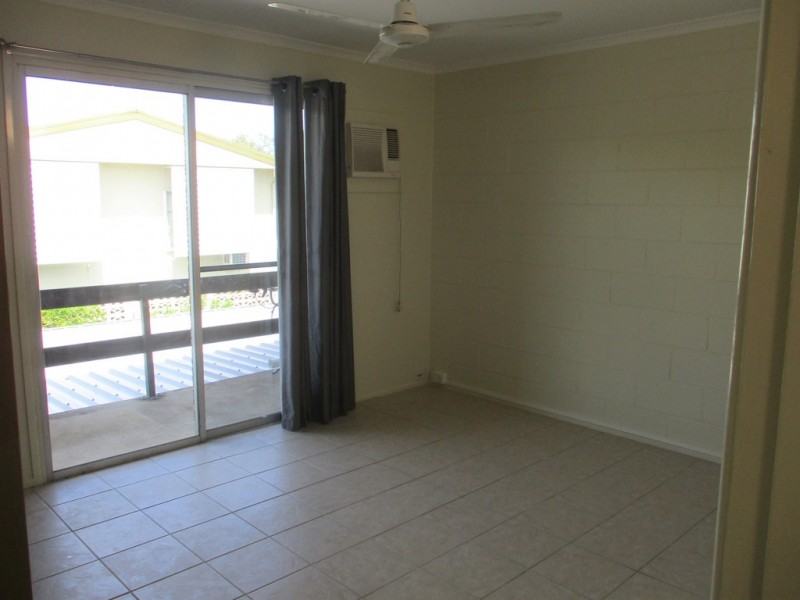 2 / 13 Davy Avenue, Proserpine QLD 4800