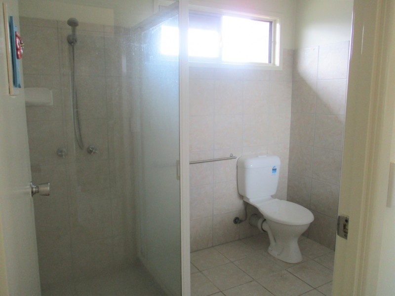 2 / 13 Davy Avenue, Proserpine QLD 4800