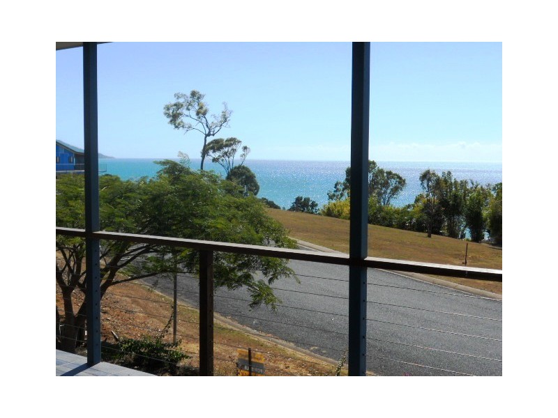 72 Blackcurrent Drive, Hideaway Bay QLD 4800