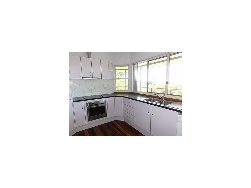 72 Blackcurrent Drive, Hideaway Bay QLD 4800