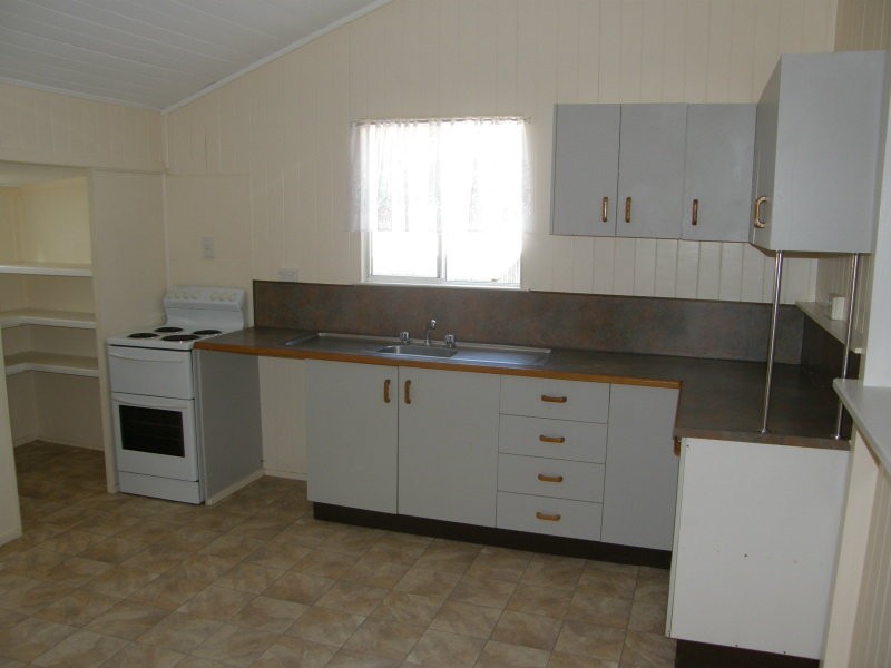 1 Davy Avenue, Proserpine QLD 4800