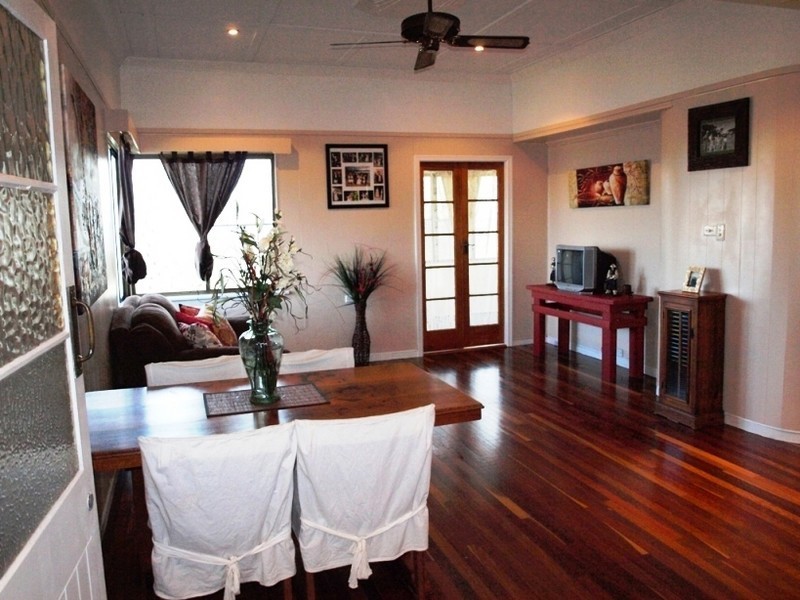 24 Robert Street, Proserpine QLD 4800