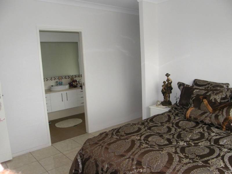 2 Grass Tree Street, Proserpine QLD 4800