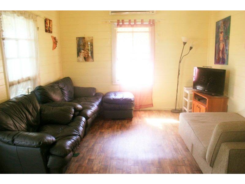 12 Waite St, Proserpine QLD 4800