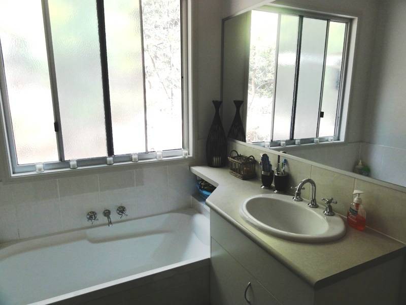 14 Rattray Av., Hideaway Bay QLD 4800