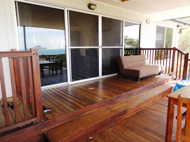14 Rattray Av., Hideaway Bay QLD 4800