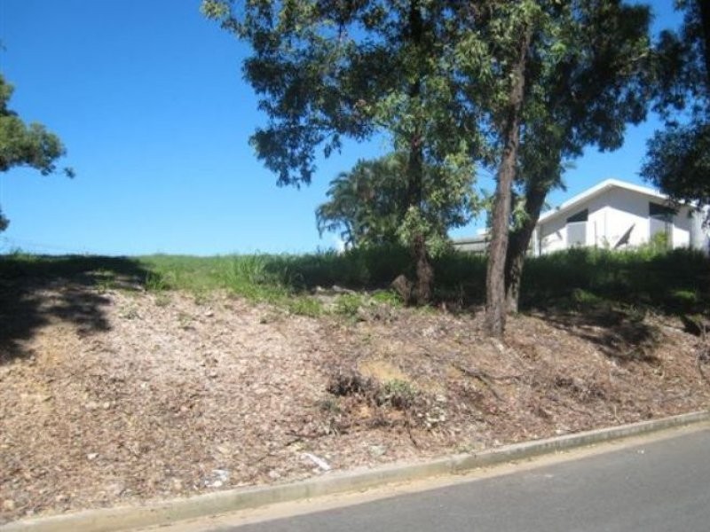 8 Passage Avenue, Airlie Beach QLD 4802