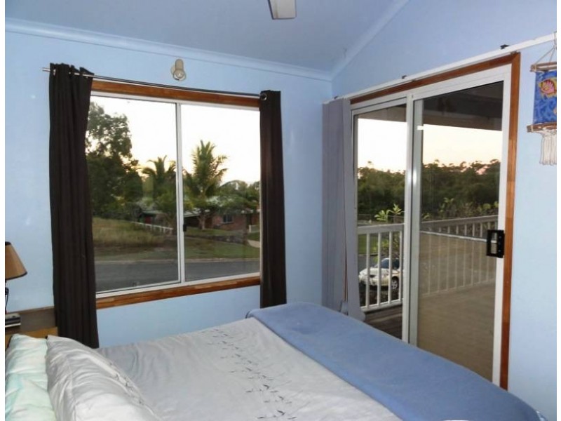 82 Blackcurrent Drive, Hideaway Bay QLD 4800