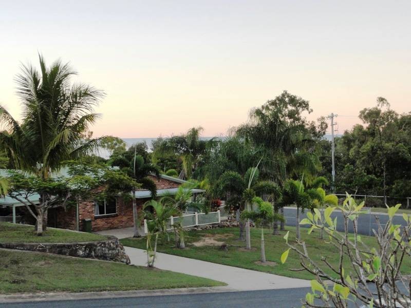 82 Blackcurrent Drive, Hideaway Bay QLD 4800