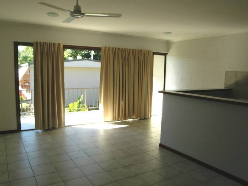 11 Pleasant Drive, Cannonvale QLD 4802