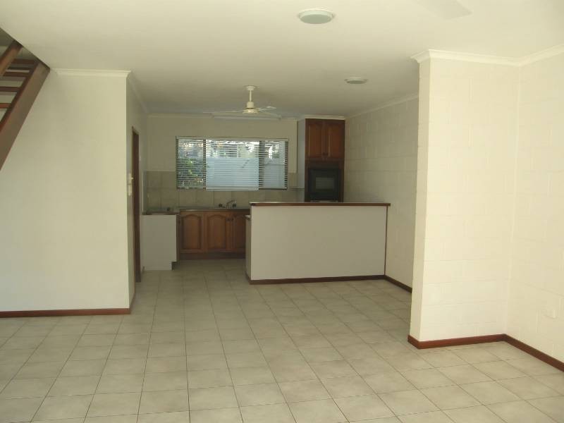 11 Pleasant Drive, Cannonvale QLD 4802