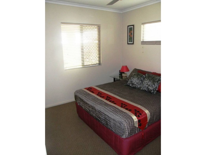 15 Golden Wattle St, Proserpine QLD 4800