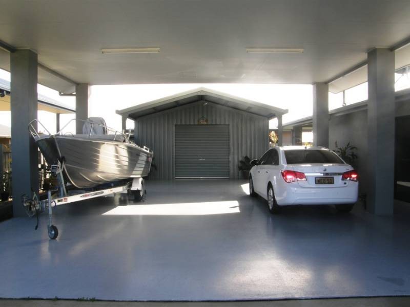 15 Golden Wattle St, Proserpine QLD 4800
