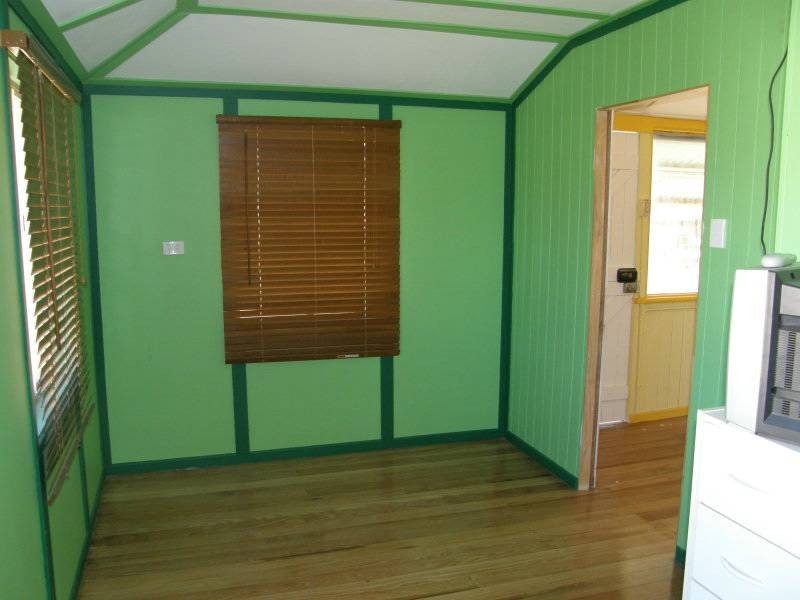 10 Barry Street, Proserpine QLD 4800