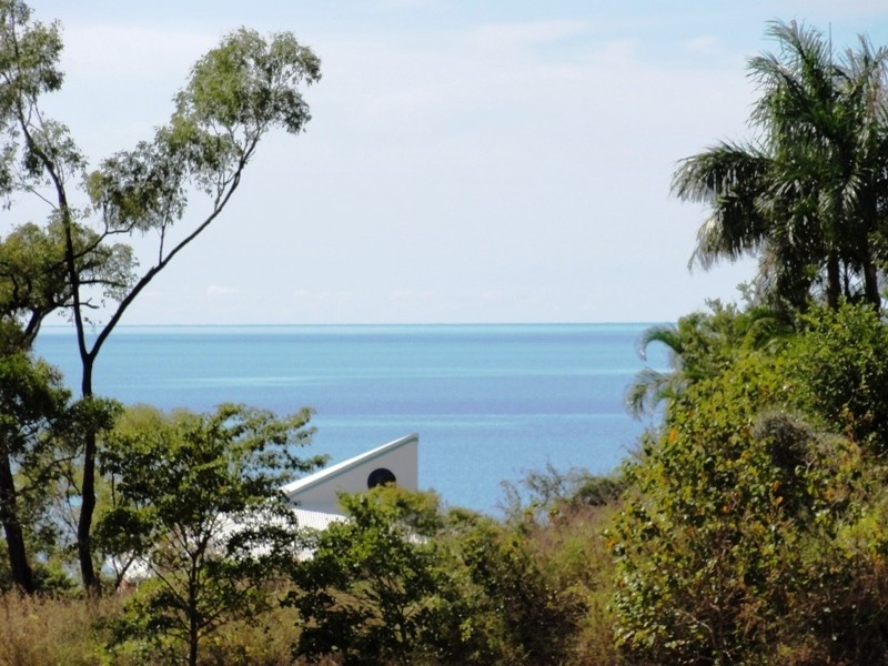 38 Rattray Avenue, Hideaway Bay QLD 4800