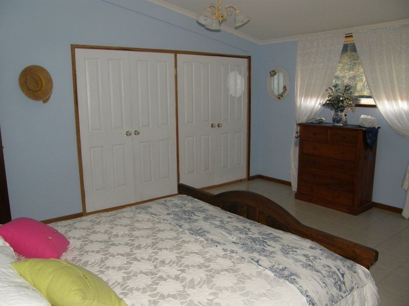 9824 Bruce Hwy., Bloomsbury QLD 4799