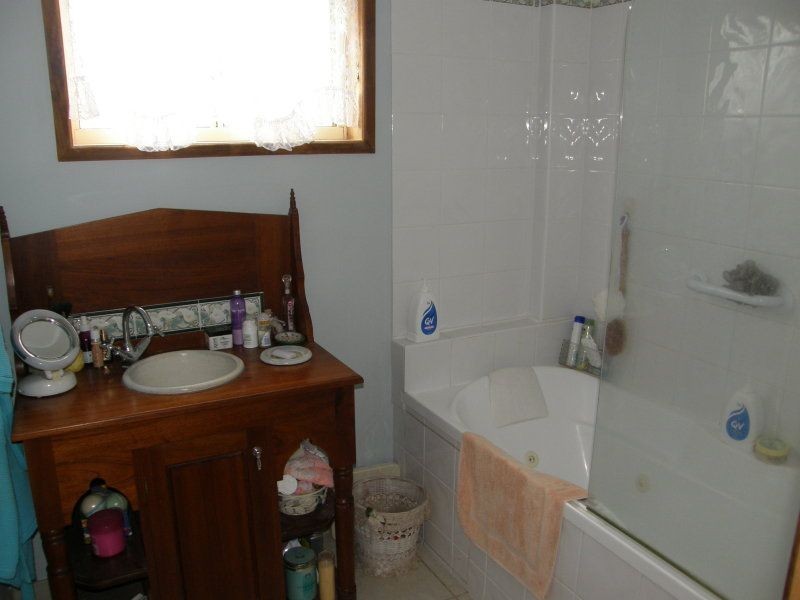 9824 Bruce Hwy., Bloomsbury QLD 4799