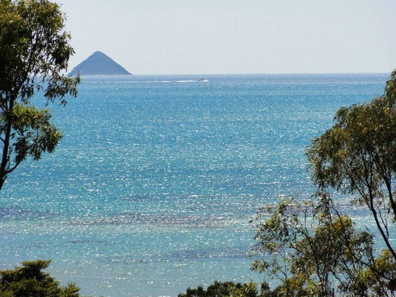 41 Blackcurrent Drive, Hideaway Bay QLD 4800