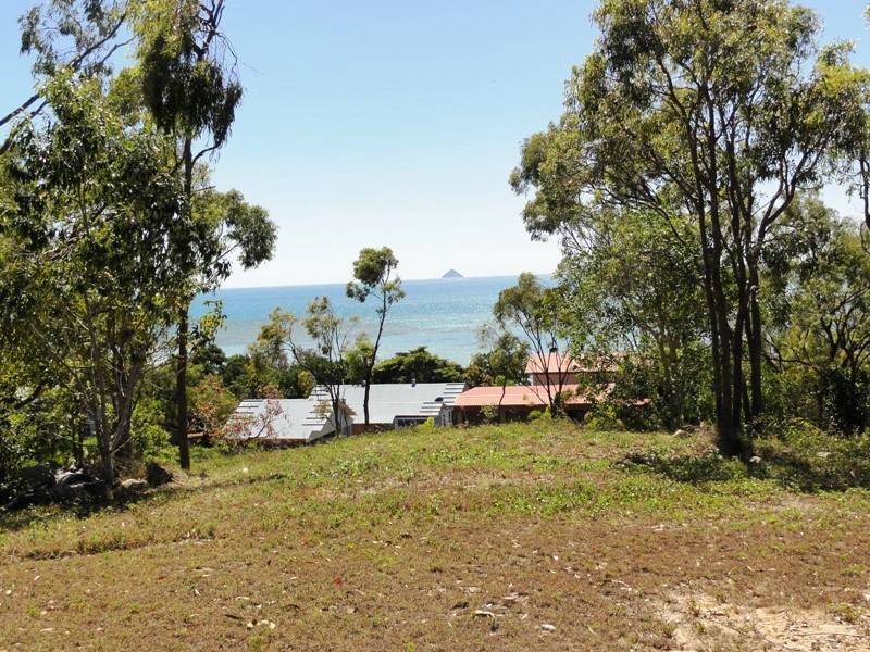 41 Blackcurrent Drive, Hideaway Bay QLD 4800
