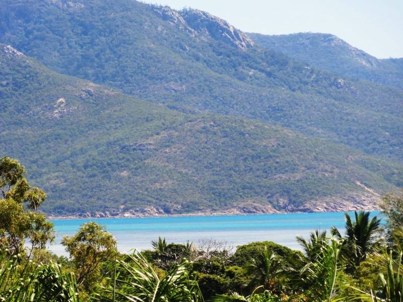 41 Blackcurrent Drive, Hideaway Bay QLD 4800