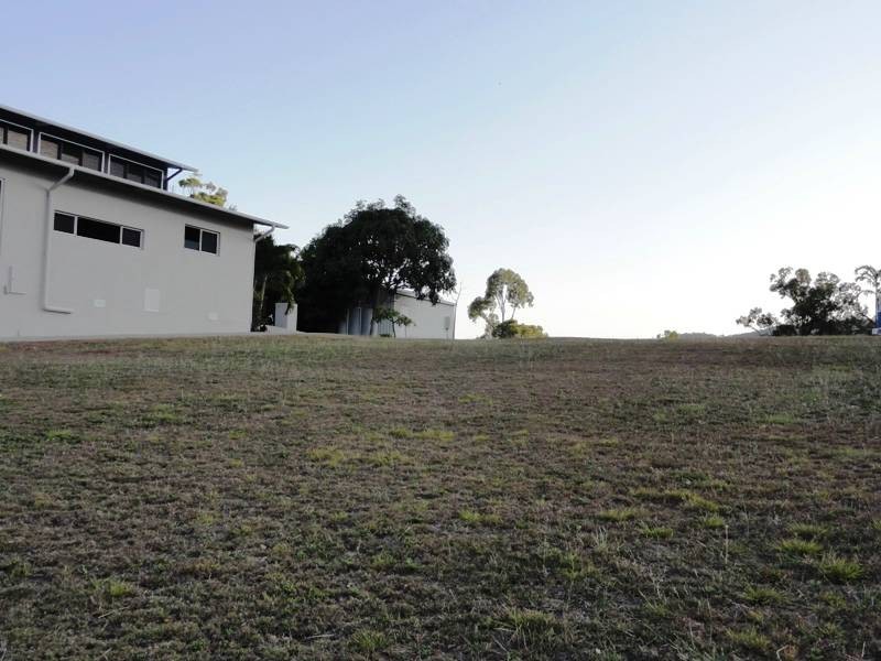 14 Blackcurrant Drive, Hideaway Bay QLD 4800