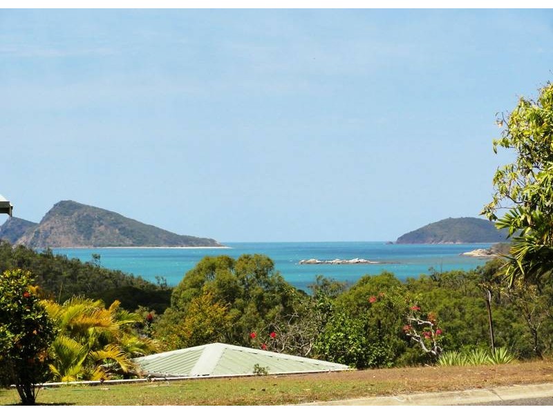 58 Blackcurrant Drive, Hideaway Bay QLD 4800