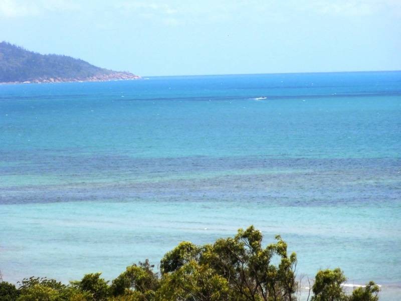 19 Gloucester Avenue, Hideaway Bay QLD 4800
