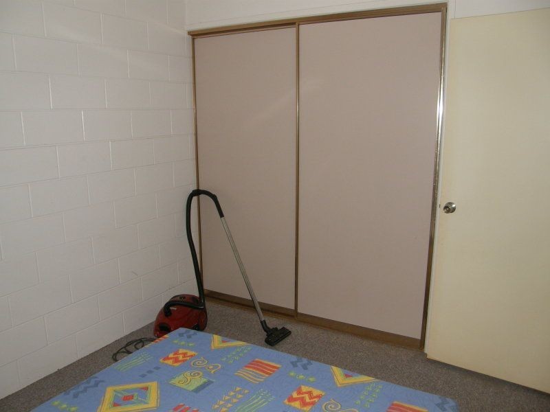 1/2 Robert, Proserpine QLD 4800