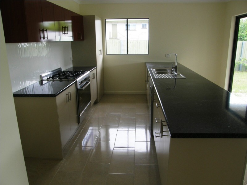 14 Honey Myrtle St, Proserpine QLD 4800