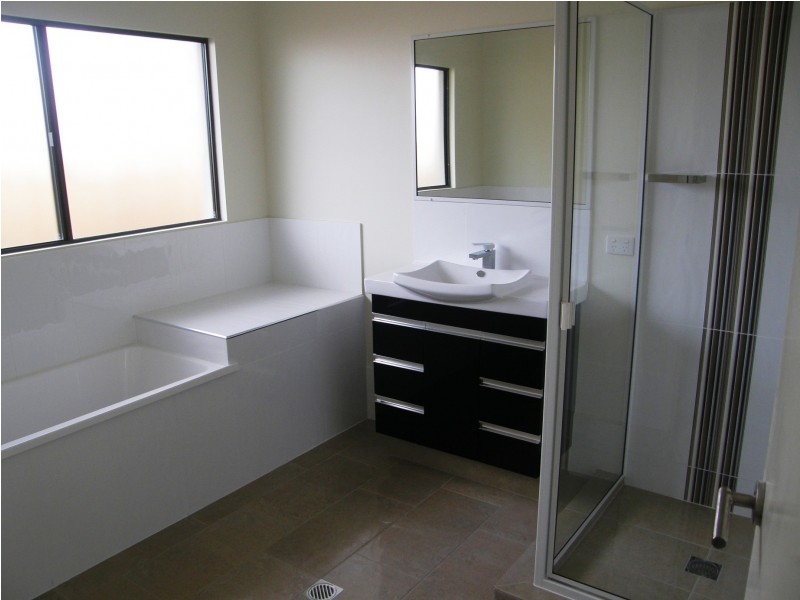 14 Honey Myrtle St, Proserpine QLD 4800