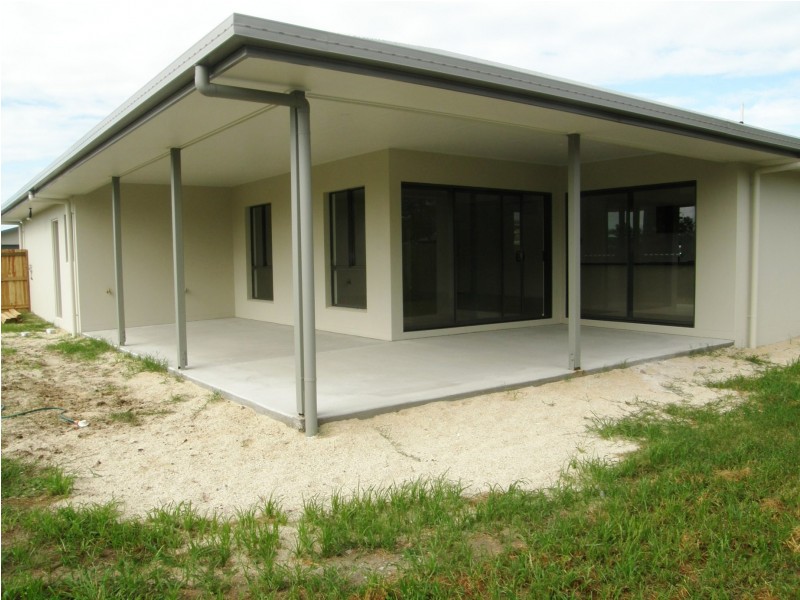 14 Honey Myrtle St, Proserpine QLD 4800